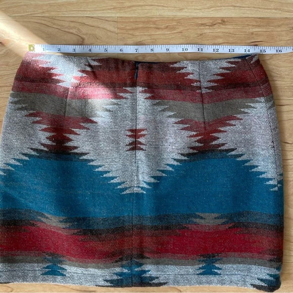 American Eagle Outfitters Tribal Micro Mini Skirt Woman’s Size 4 - Picture 4 of 9